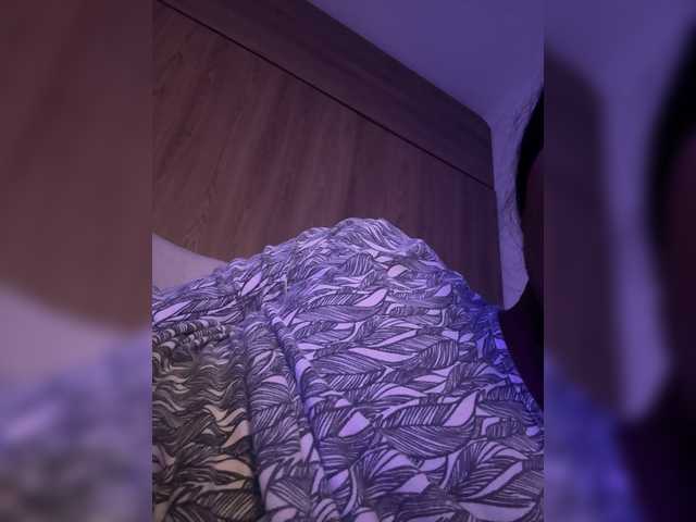 Anaisbeily live cam on BongaCams
