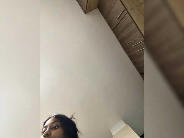 Anaisbeily live cam on BongaCams