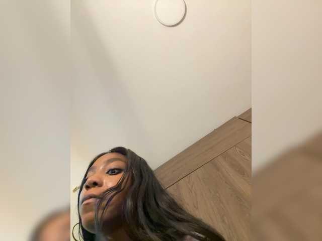 Anaisbeily live cam on BongaCams