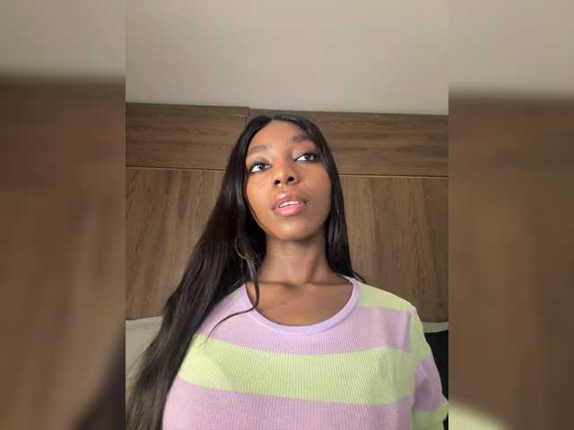 Anaisbeily live cam on BongaCams