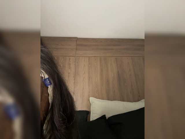Anaisbeily live cam on BongaCams