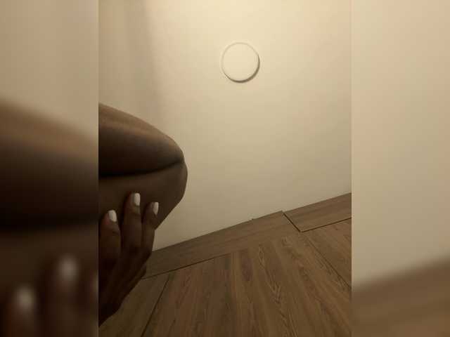 Anaisbeily live cam on BongaCams