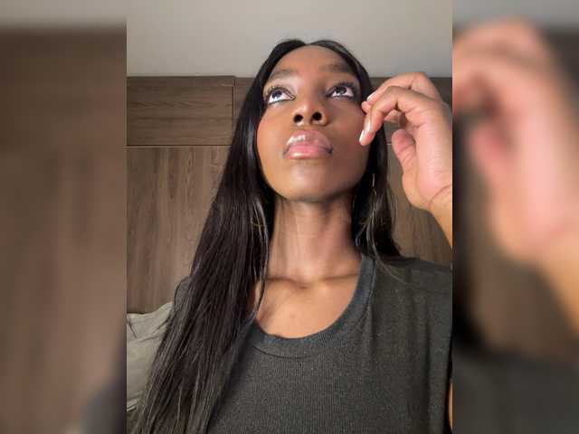 Anaisbeily live webcam show