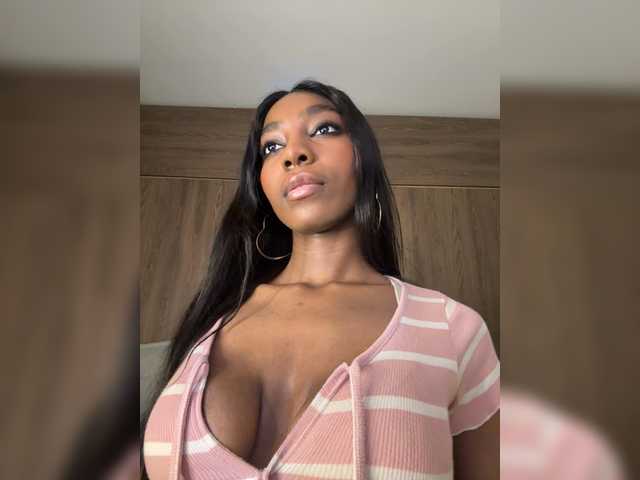 Anaisbeily live cam on BongaCams