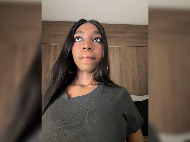 Anaisbeily live cam on BongaCams