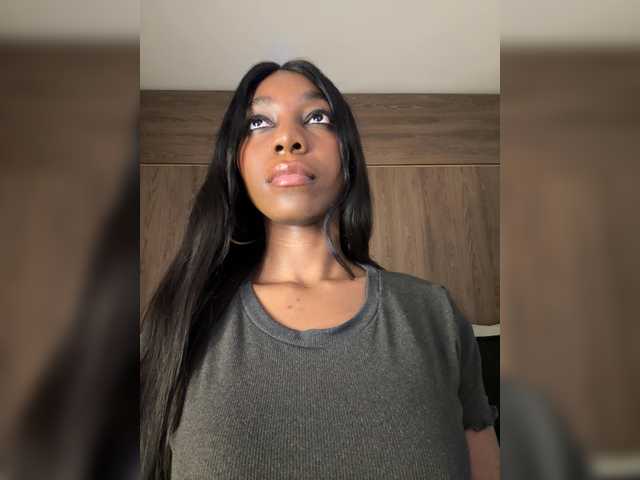 Anaisbeily live cam on BongaCams