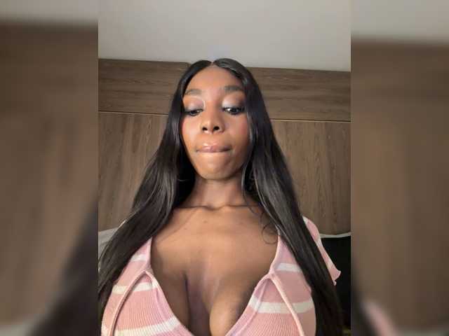Anaisbeily live cam on BongaCams