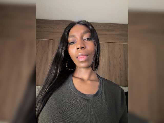 Anaisbeily live cam on BongaCams