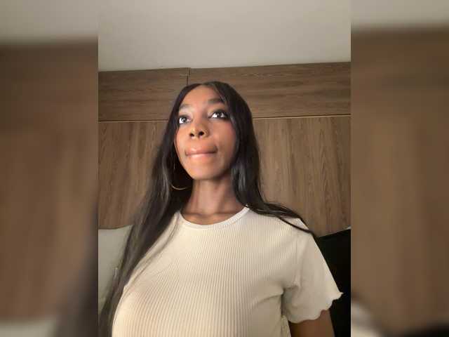 Anaisbeily live cam on BongaCams