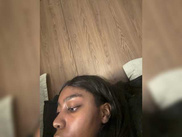 Anaisbeily live cam