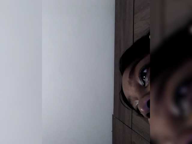 Anaisbeily live cam on BongaCams