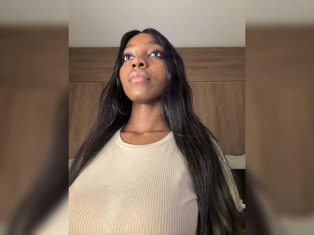 Anaisbeily live cam on BongaCams