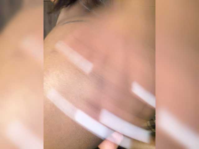 Anaisbeily live cam on BongaCams