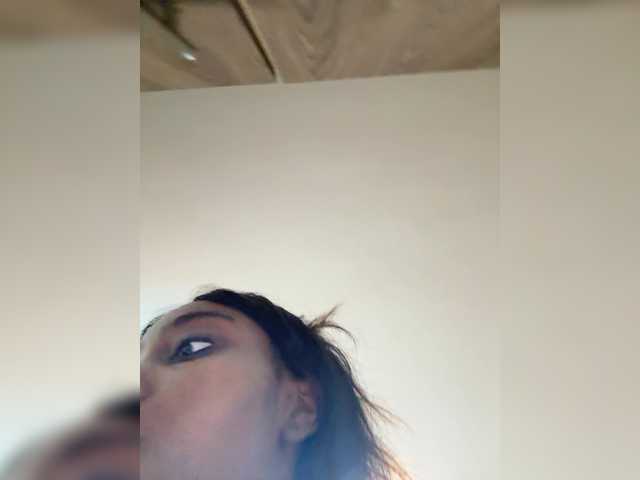 Anaisbeily live cam on BongaCams
