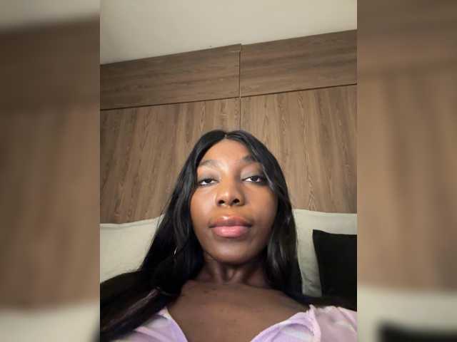 Anaisbeily live cam on BongaCams