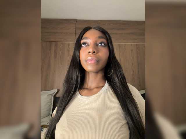 Anaisbeily live webcam show