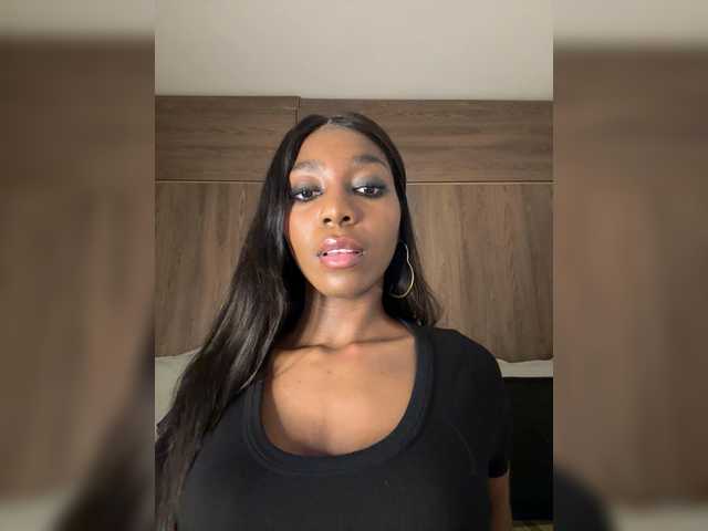 Anaisbeily live cam on BongaCams
