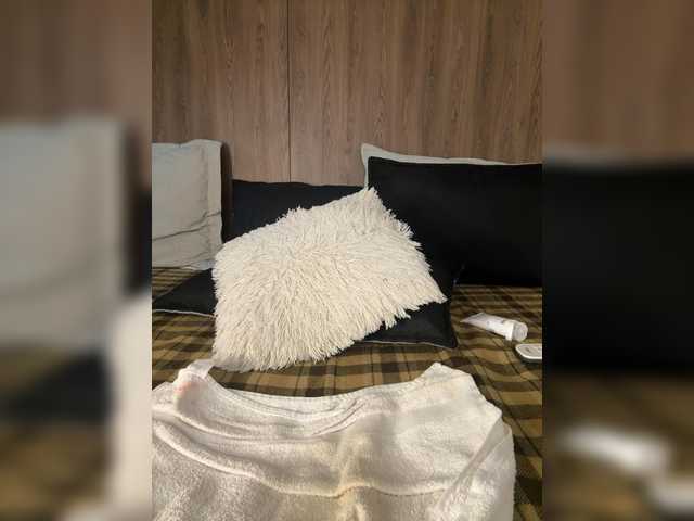 Anaisbeily live cam on BongaCams