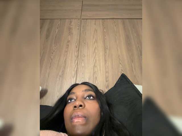 Anaisbeily live cam on BongaCams