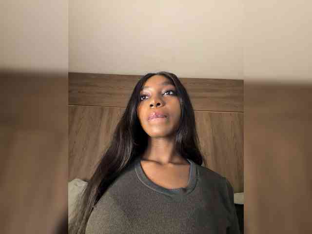 Anaisbeily Live Webcam on BongaCams
