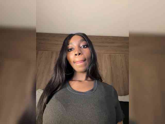 Anaisbeily Live Webcam on BongaCams
