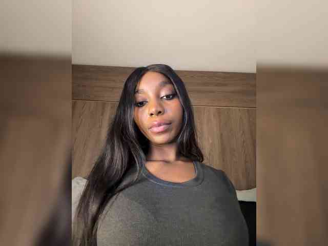 Anaisbeily Live Webcam on BongaCams
