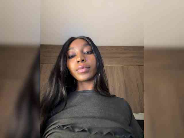 Anaisbeily Live Webcam on BongaCams