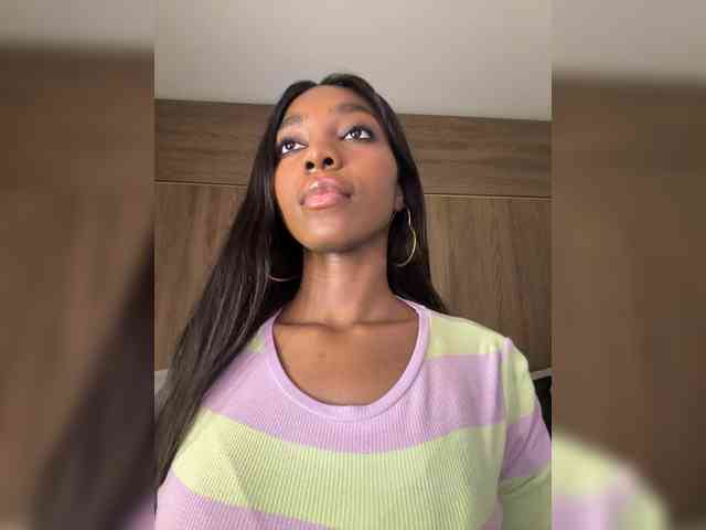 Anaisbeily Live Webcam on BongaCams