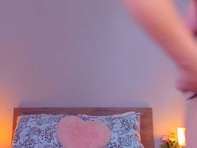 AllesyaMonroe live cam on BongaCams