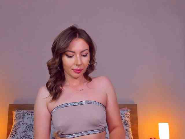 AllesyaMonroe webcam