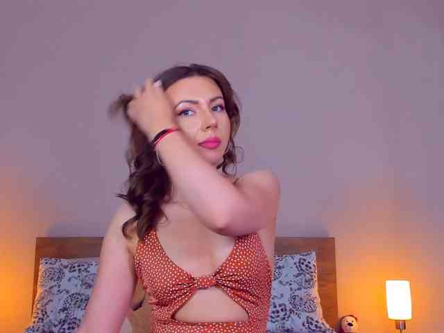 AllesyaMonroe webcam