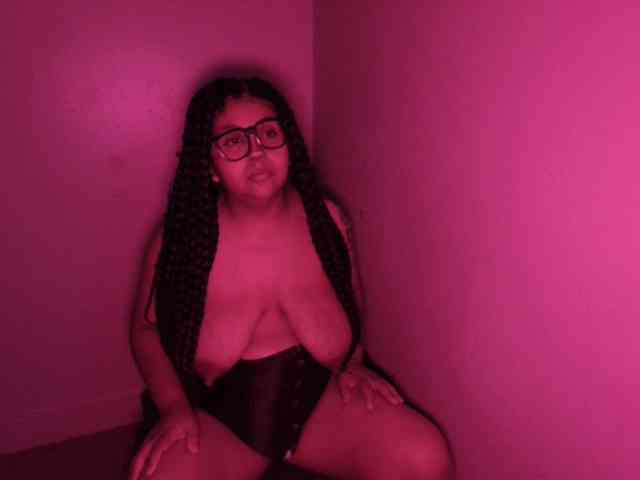Model: xXxEnMasCaraDosxXx