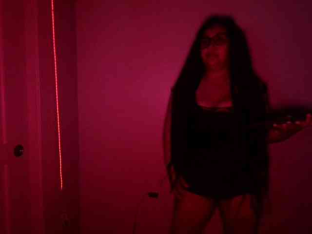 Model: xXxEnMasCaraDosxXx