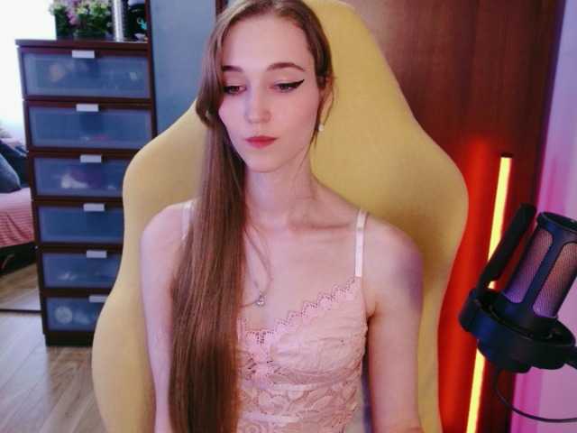 MiraChanShark live cam on BongaCams