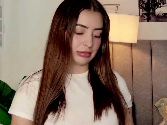 Caralella live cam on BongaCams