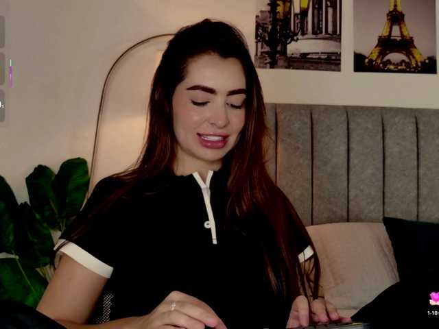 Caralella live cam on BongaCams
