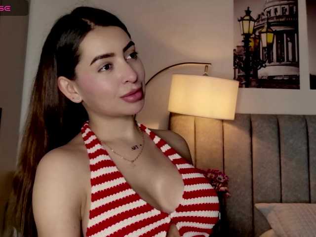 Caralella live cam on BongaCams