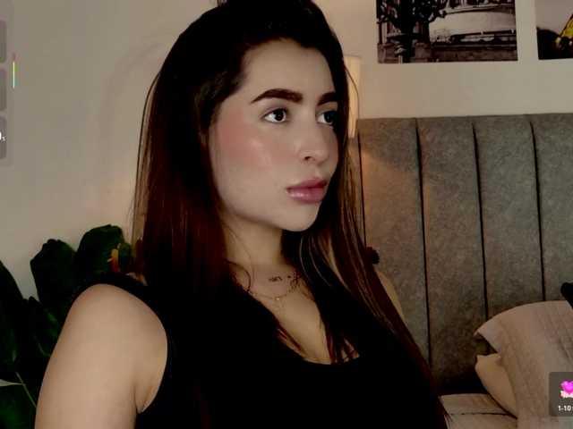 Caralella live cam on BongaCams