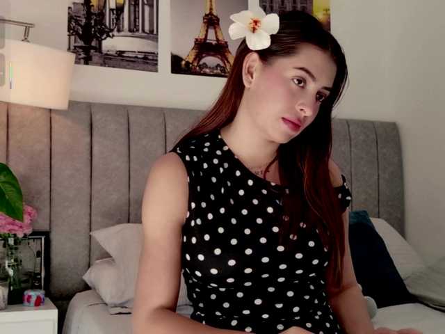 Caralella live cam on BongaCams