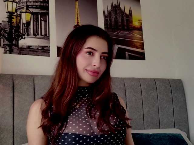 Caralella live cam on BongaCams