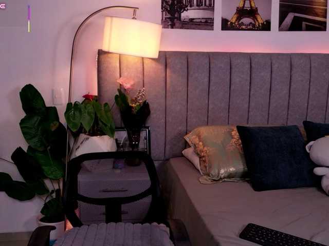 Caralella live cam on BongaCams