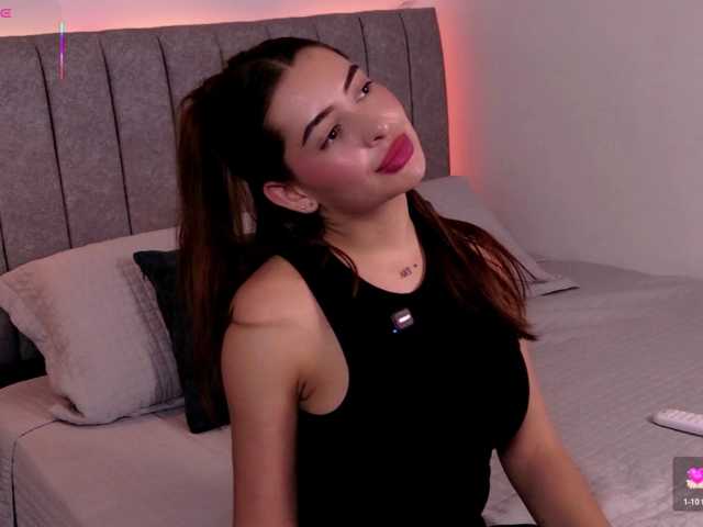 Caralella live cam on BongaCams