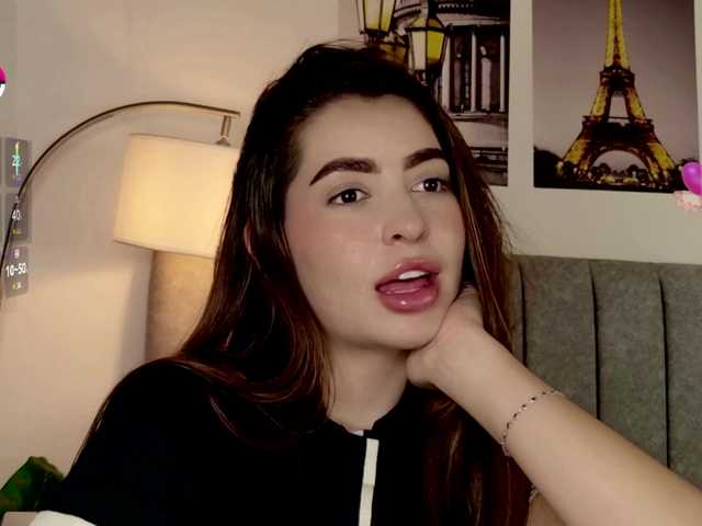 Caralella live cam on BongaCams