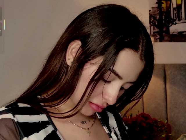 Caralella live cam on BongaCams