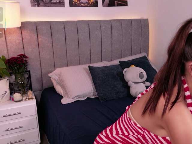 Caralella live cam preview