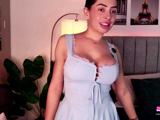 Caralella live cam on BongaCams