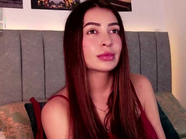 Caralella live cam on BongaCams
