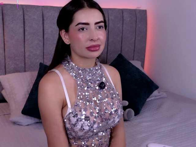 Caralella live cam on BongaCams