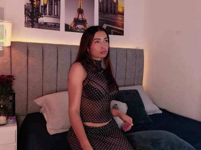 Caralella live cam on BongaCams