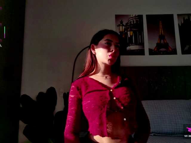 Caralella live cam on BongaCams